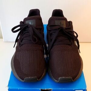 Adidas Swift Run J all black sneakers sz 6 all blk
